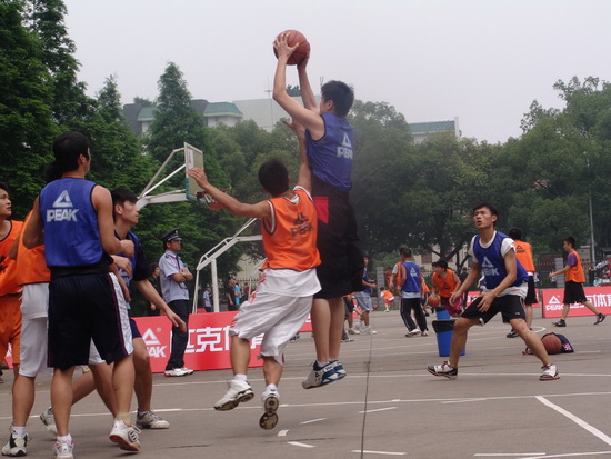 聚一堂共同